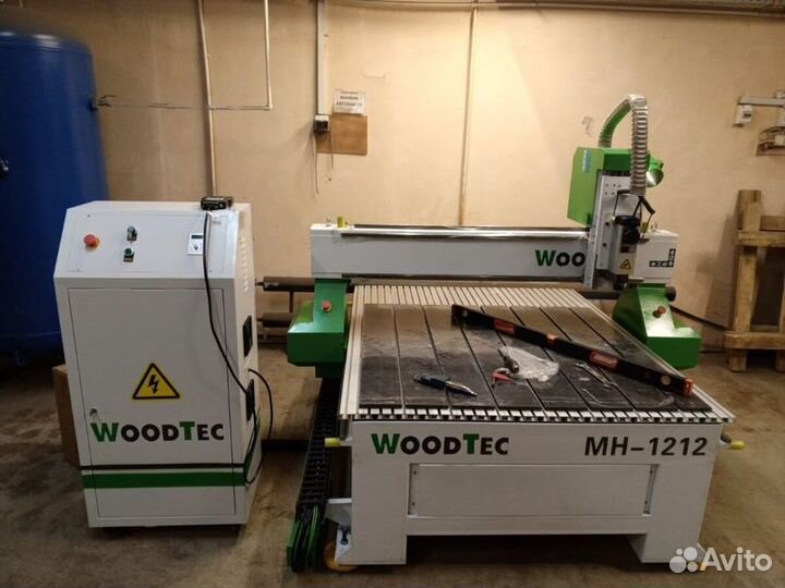 Фрезерный станок по дереву чпу WoodTec MH1212