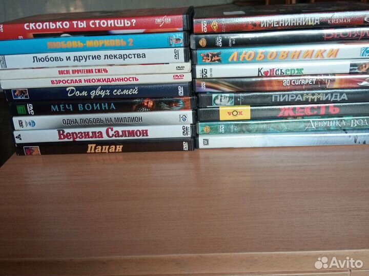 DVD диски, в отличном состоянии,разные жанры