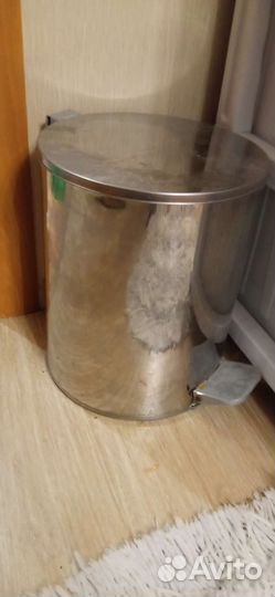 Педальное ведро