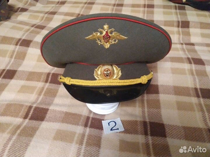 Мужской головной убор берет кепка фуражка