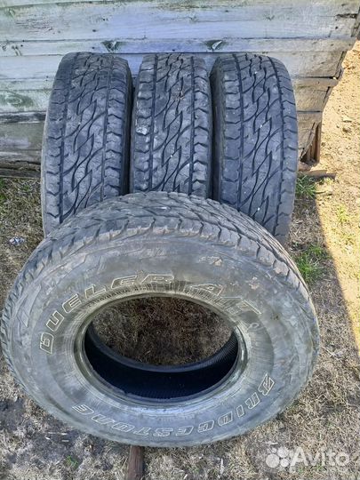 Bridgestone Dueler A/T 697 235/85 R16