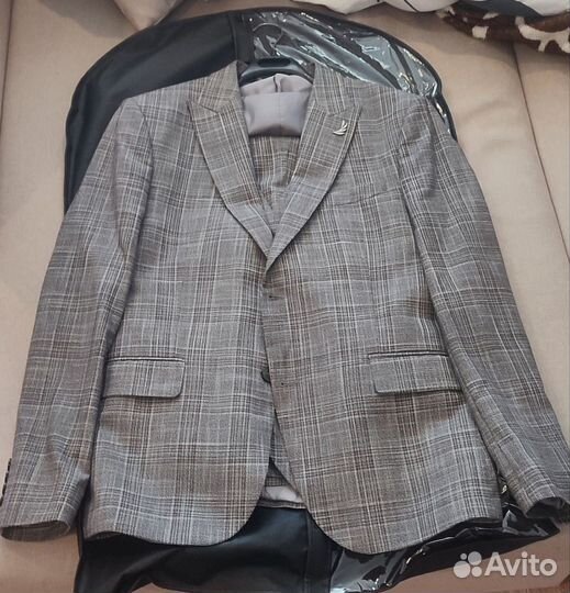 Мужской костюм