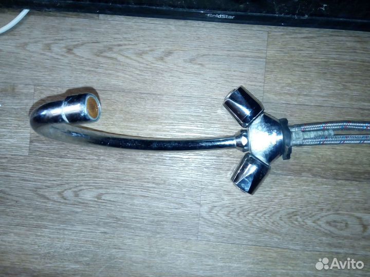 Смеситель бронза