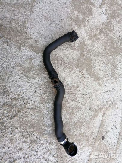 Патрубок охлаждения tiguan