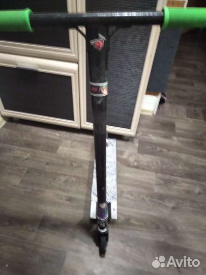 Трюковой самокат