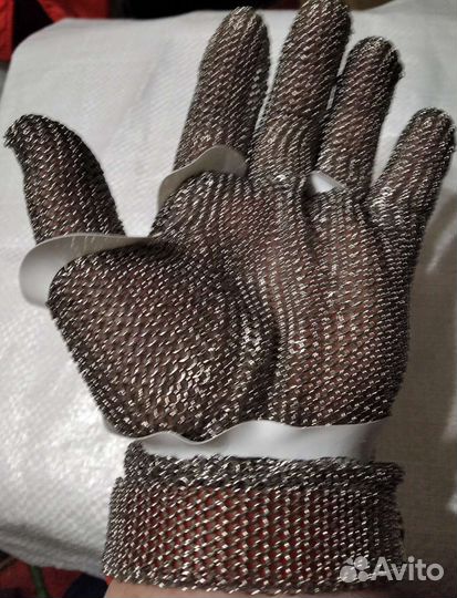Кольчужная перчатка