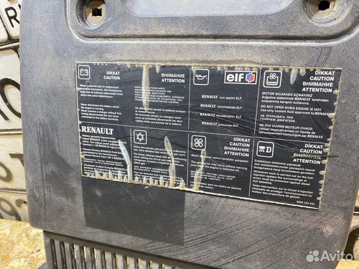 Крышка аккумулятора Renault Megane седан K4M 1.6