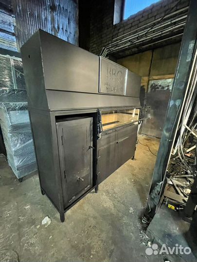 Мангал с гидрофильтром и коптилкой