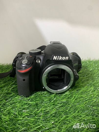 Фотоаппарат зеркальный Nikon D3200 Body
