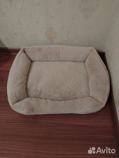 Лежанка для кошек