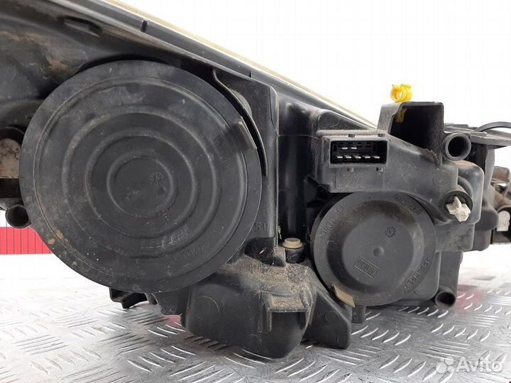 Фара передняя для Peugeot-Citroen 207 9649986280