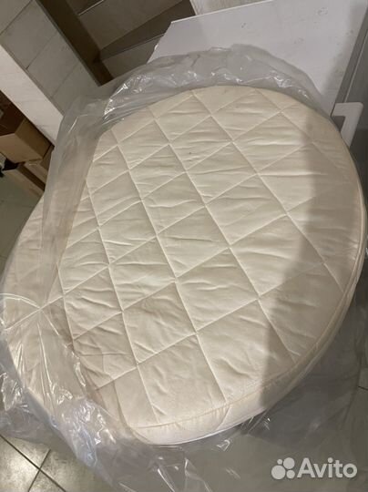 Детская кроватка с поперечным маятником