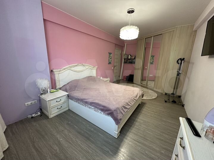 2-к. квартира, 65 м², 3/5 эт.