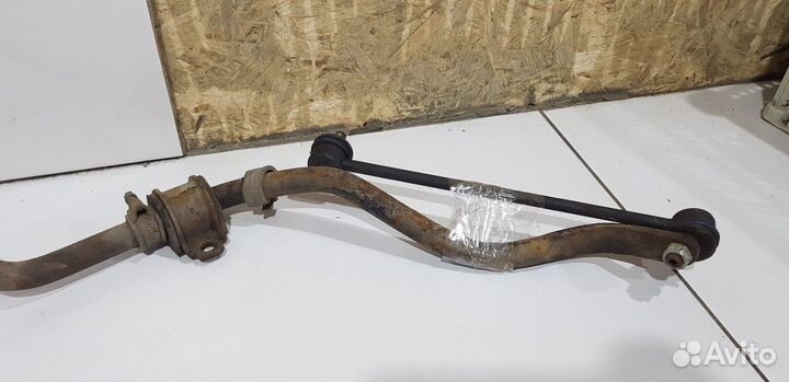 Стабилизатор передний