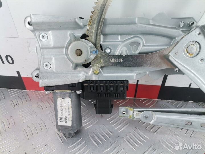 Стеклоподъемник для Opel Zafira B