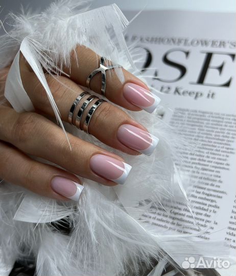 Маникюр с покрытием. Укрепление ногтей