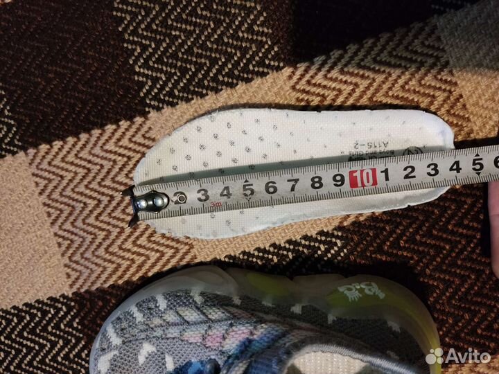 Кроссовки детские