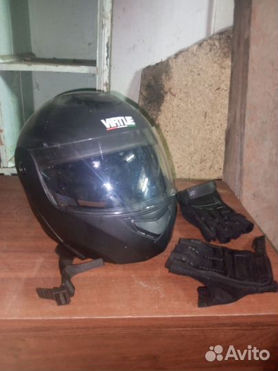 Мотоциклетный шлем
