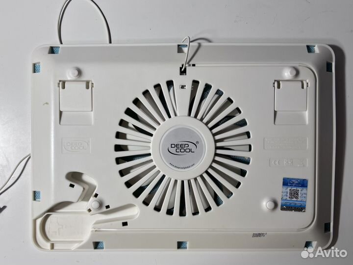 Подставка с охлаждением для ноутбука