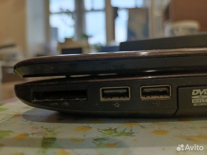 Ноутбук toshiba