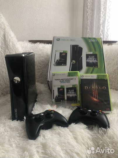 Xbox 360 slim 250gb (не прошитая)