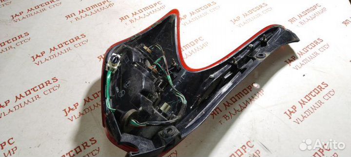 Фонарь задний правый Nissan Juke NF15 MR16DT 2012