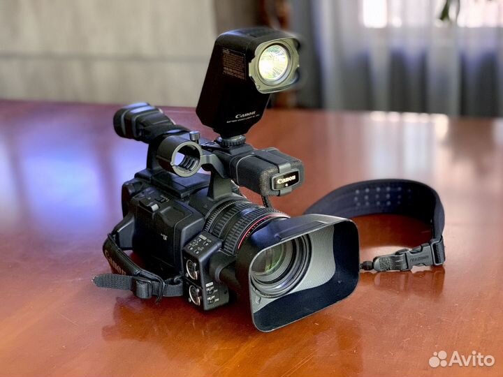 Профессиональная видеокамера Canon XH A1