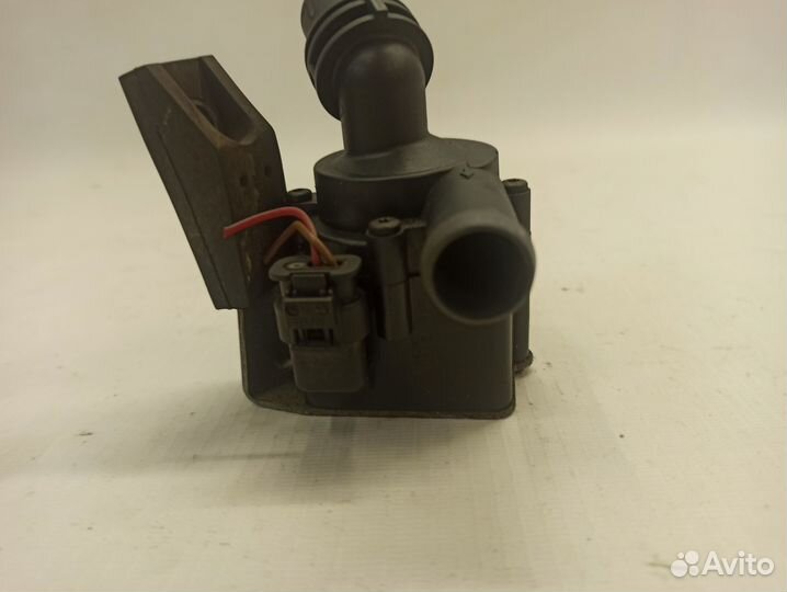 Дополнительная помпа BMW X5 E70