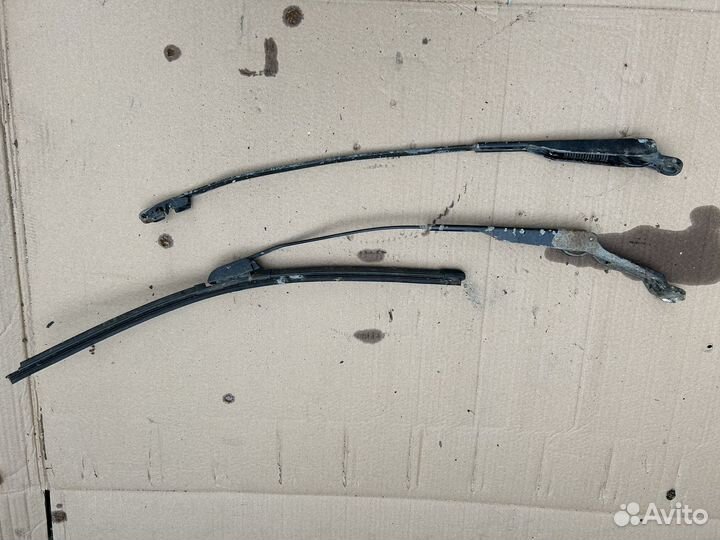 Поводки дворников Renault Symbol