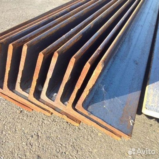 Уголок металлический 32 UM-4422