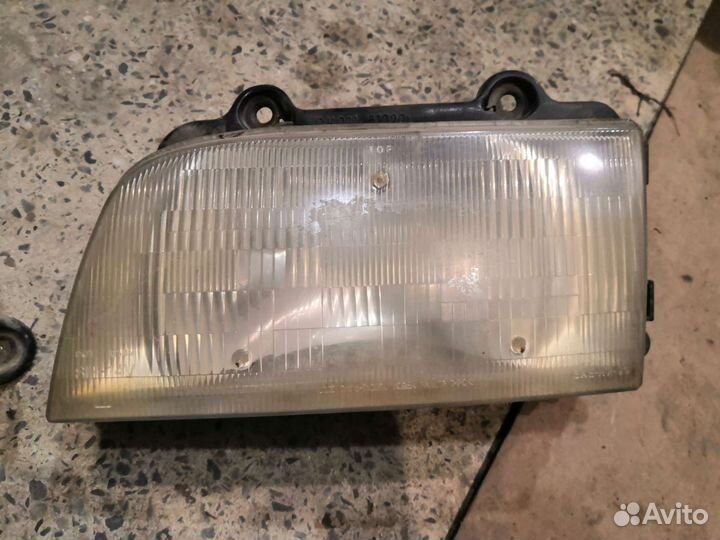 Фара Kia Sportage 1994 2.0 МКПП