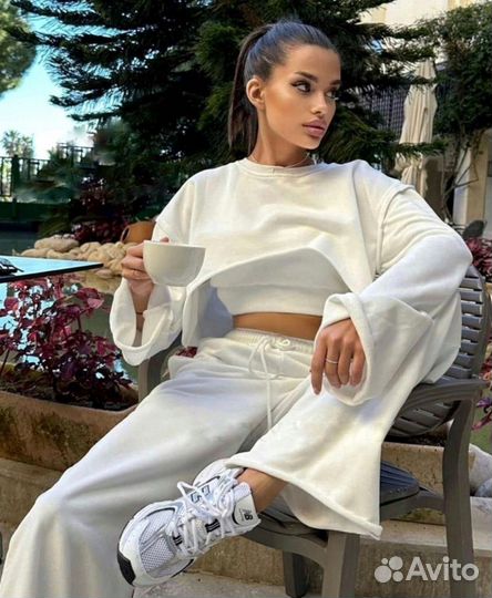 Костюм женский