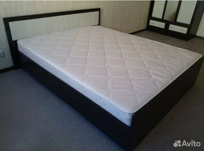 Кровать 1200х2000 с матрацем
