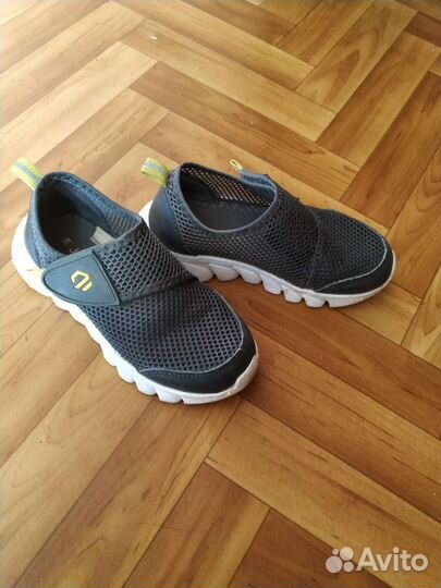 Кроссовки летние