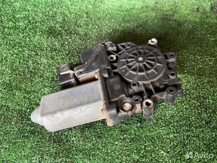 Моторчик стеклоподъемника Audi A6 Allroad