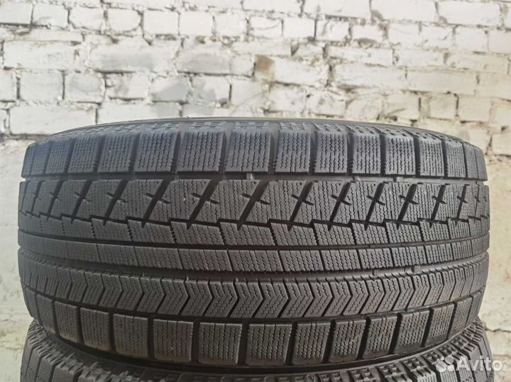 Bridgestone Blizzak VRX 225/55 R17 94H
