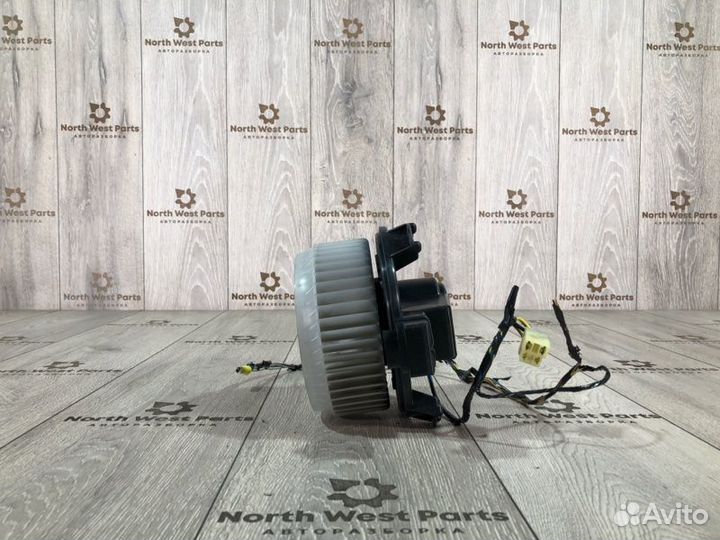 Моторчик печки Jaguar Xf 1 седан 3.0 дизель 306DT