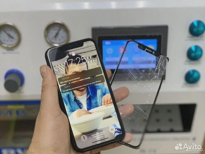 Замена и переклейка стекла iPhone на всех моделях