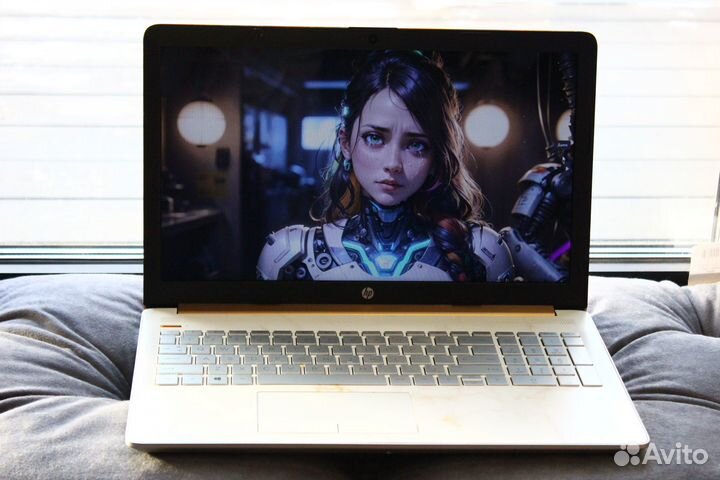 Ноутбук HP Laptop 15 с сенсорным экраном