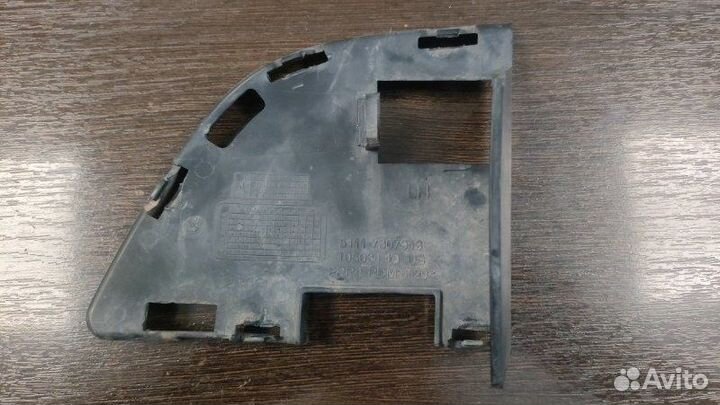Накладка решетки переднего бампера передняя левая