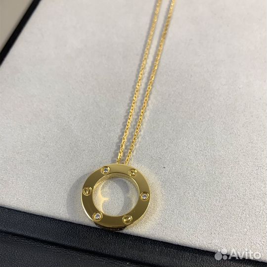 Колье love, желтое золото