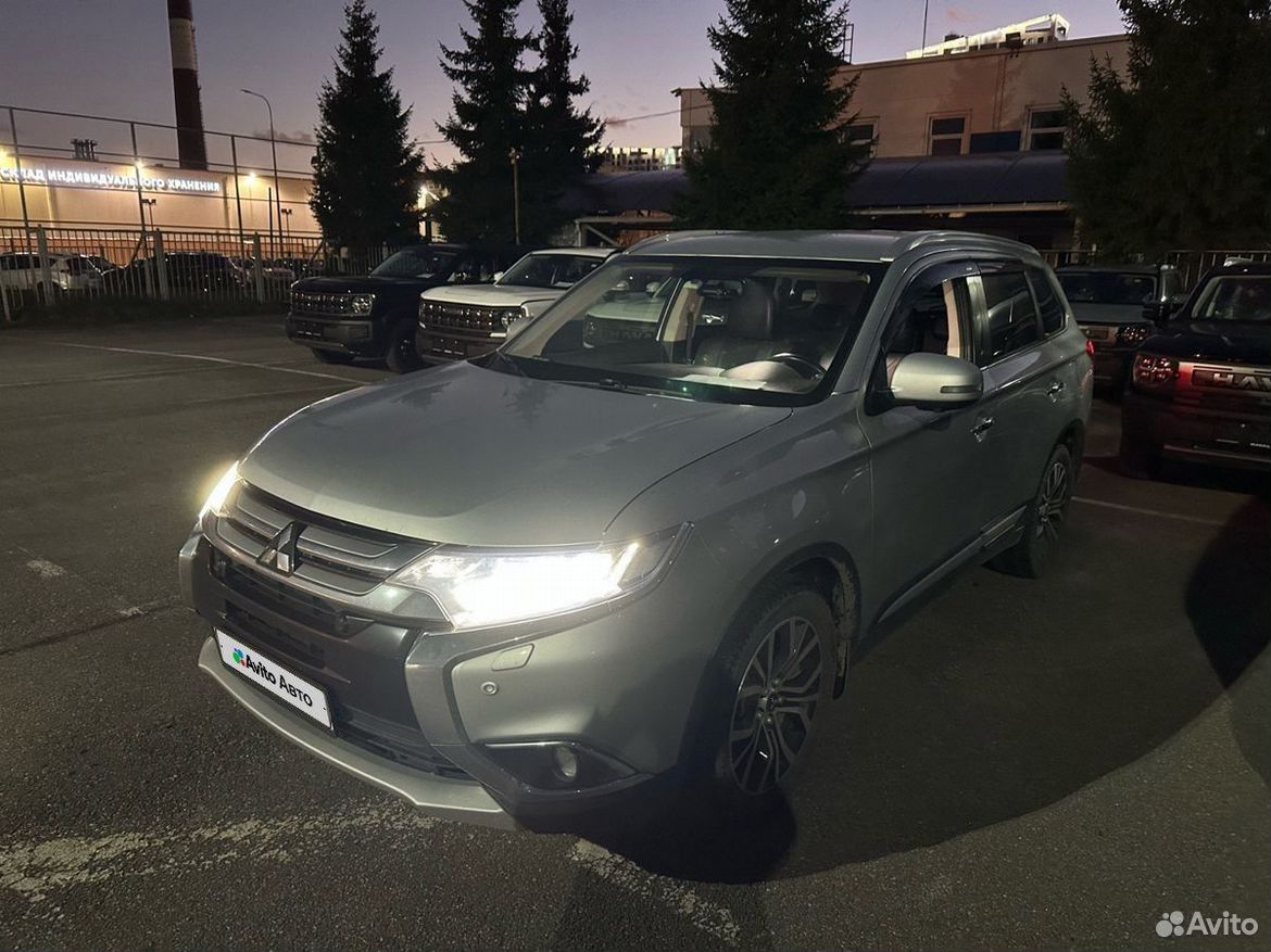 Mitsubishi Outlander 2.4 CVT, 2018, 174 533 км
