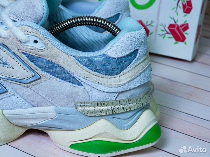 New Balance 9060 lux бежавые, белые