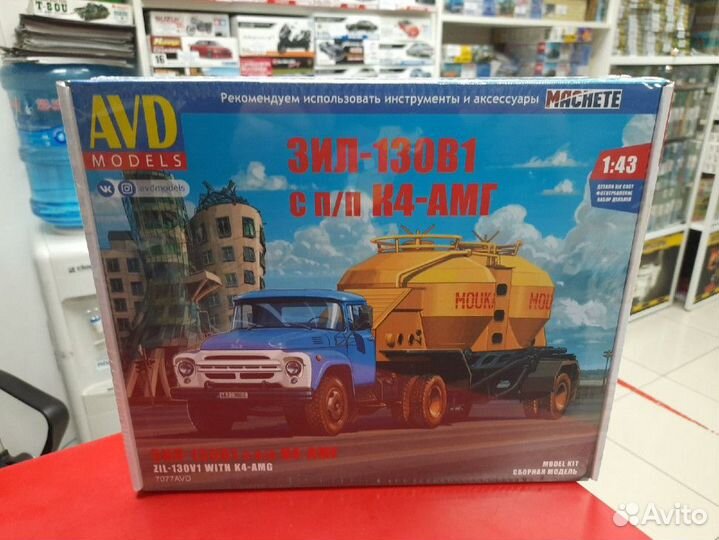 7077 зил-130В1 с полуприцепом-муковозом К4-амг