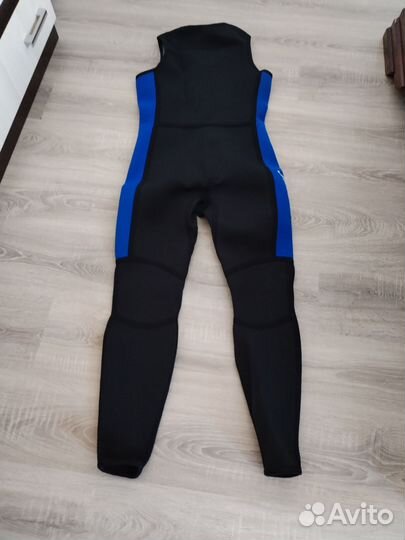 Гидрокостюм