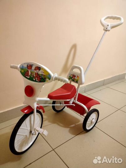 Детский трёхколёсный велосипед
