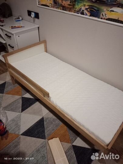 Детская кровать IKEA с матрасом