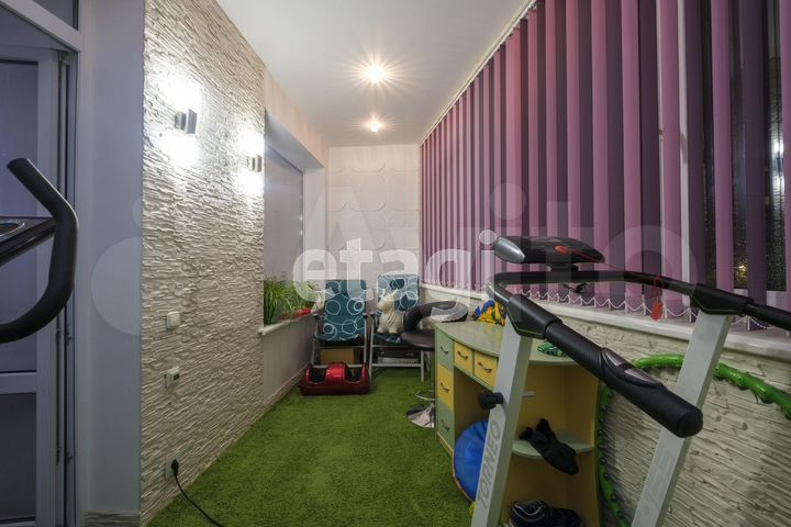 4-к. квартира, 133,3 м², 2/9 эт.