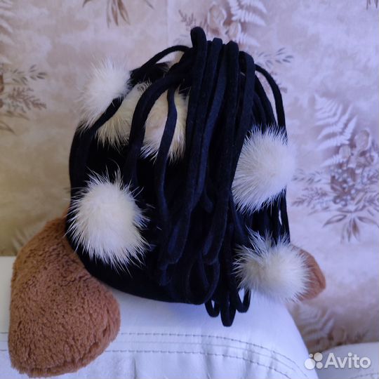 Шляпка фетровая с белой норкой