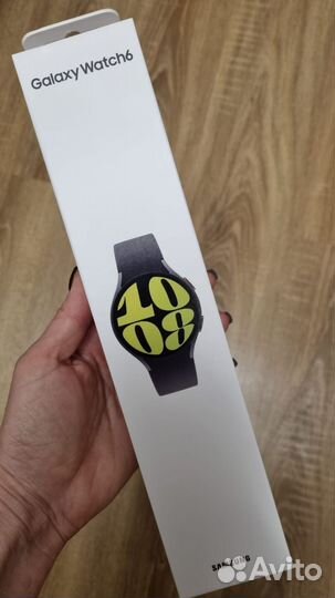Оригинальные Samsung Watch active 2-44mm, б/у